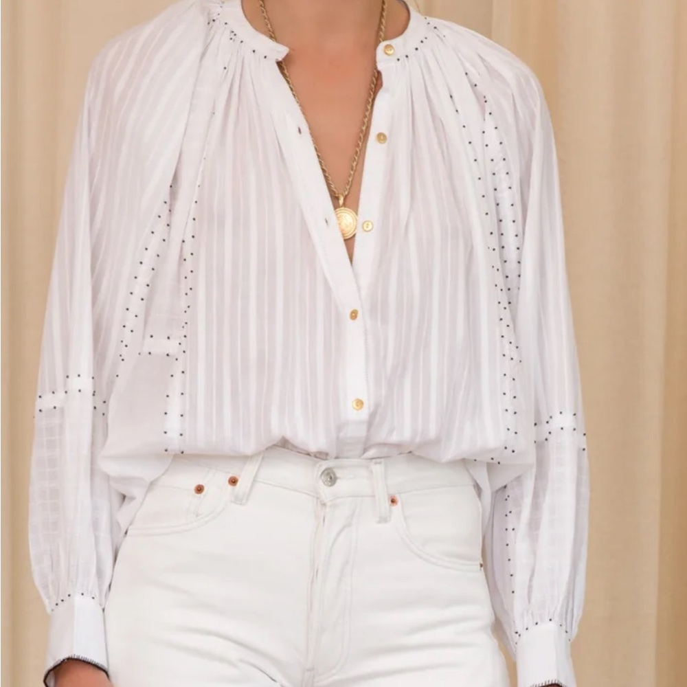 White Relaxed Blouse with Mandarin Collar and Buttoned Front